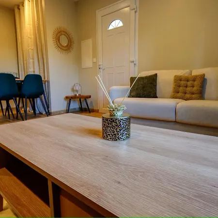Appartement Havre De Paix Pres De Perouges, Charme Et Confort *